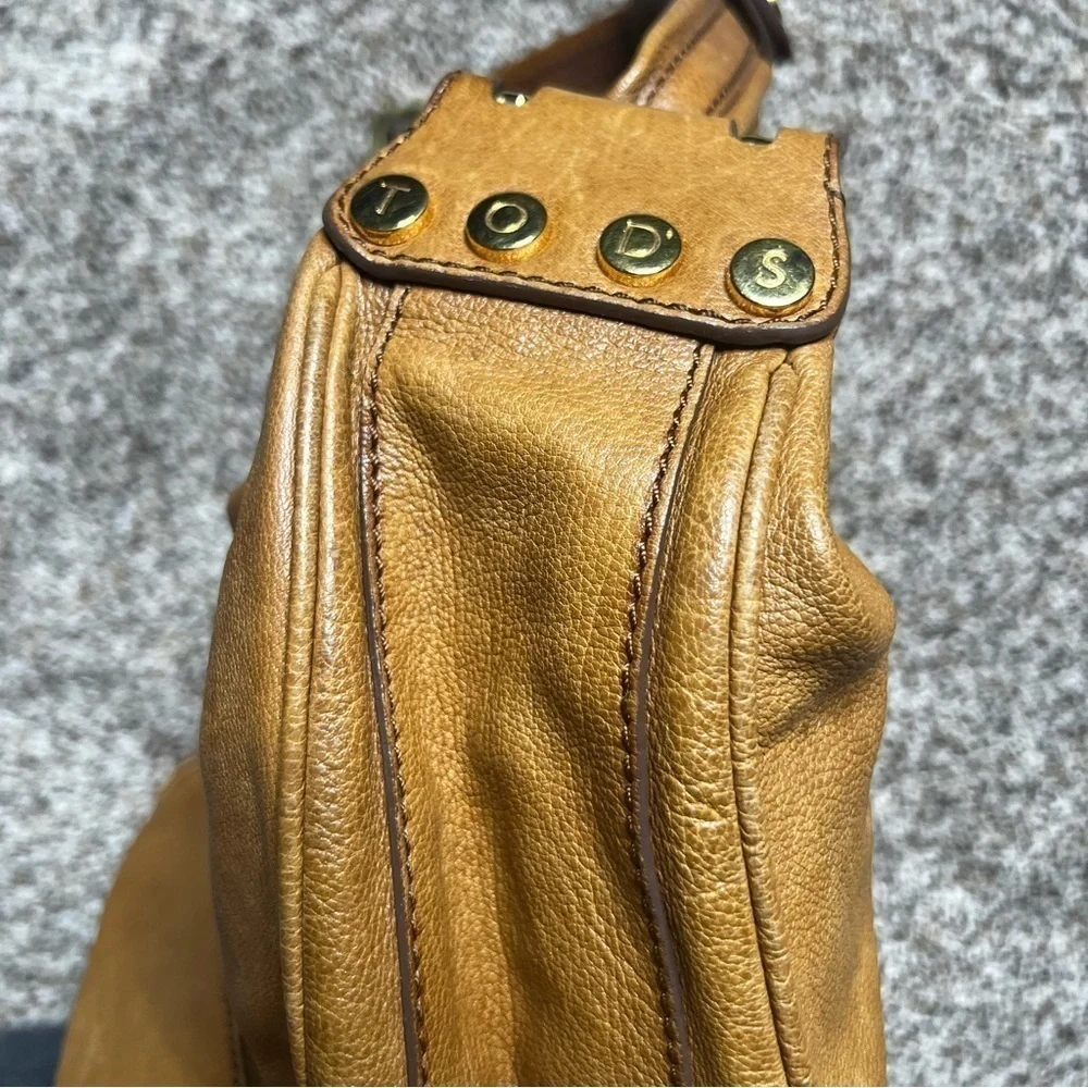 TODS Cognac Brown Hobo Leather Slouch Bag Zip Top Womens
